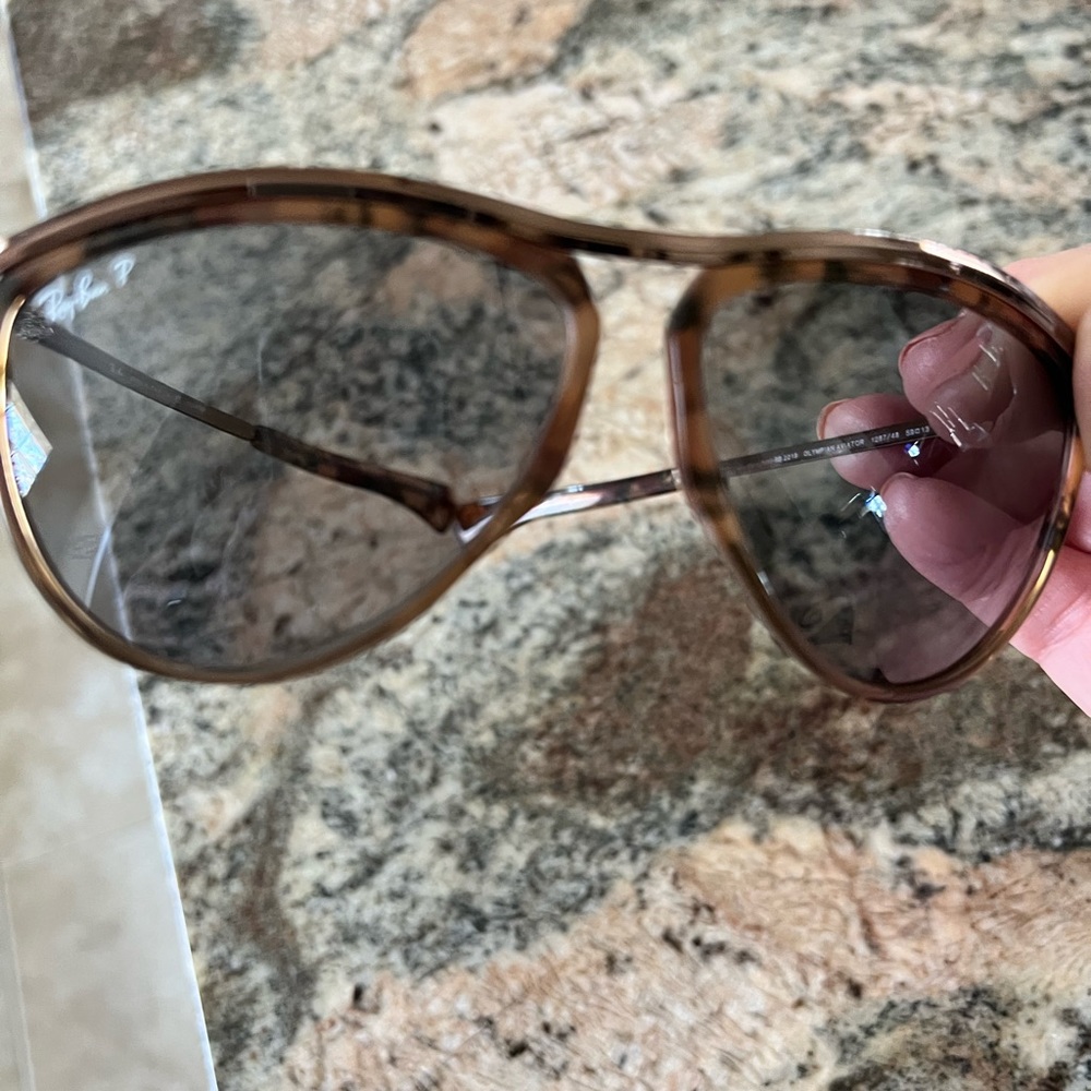 Ray Ban Olympian Aviators, polarized, like new, with case. On Amazon for $150
